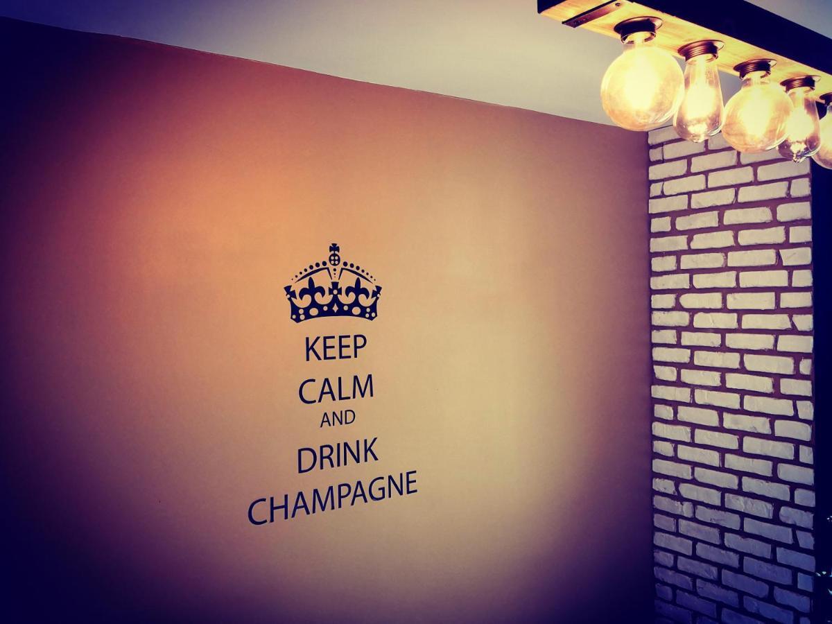 Groom Epernay - Jacuzzi & Champagne Esterno foto